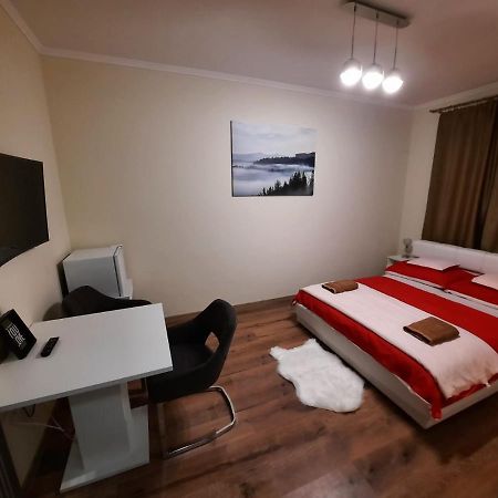Borostyan Panzio Bed and Breakfast Debrecen Buitenkant foto