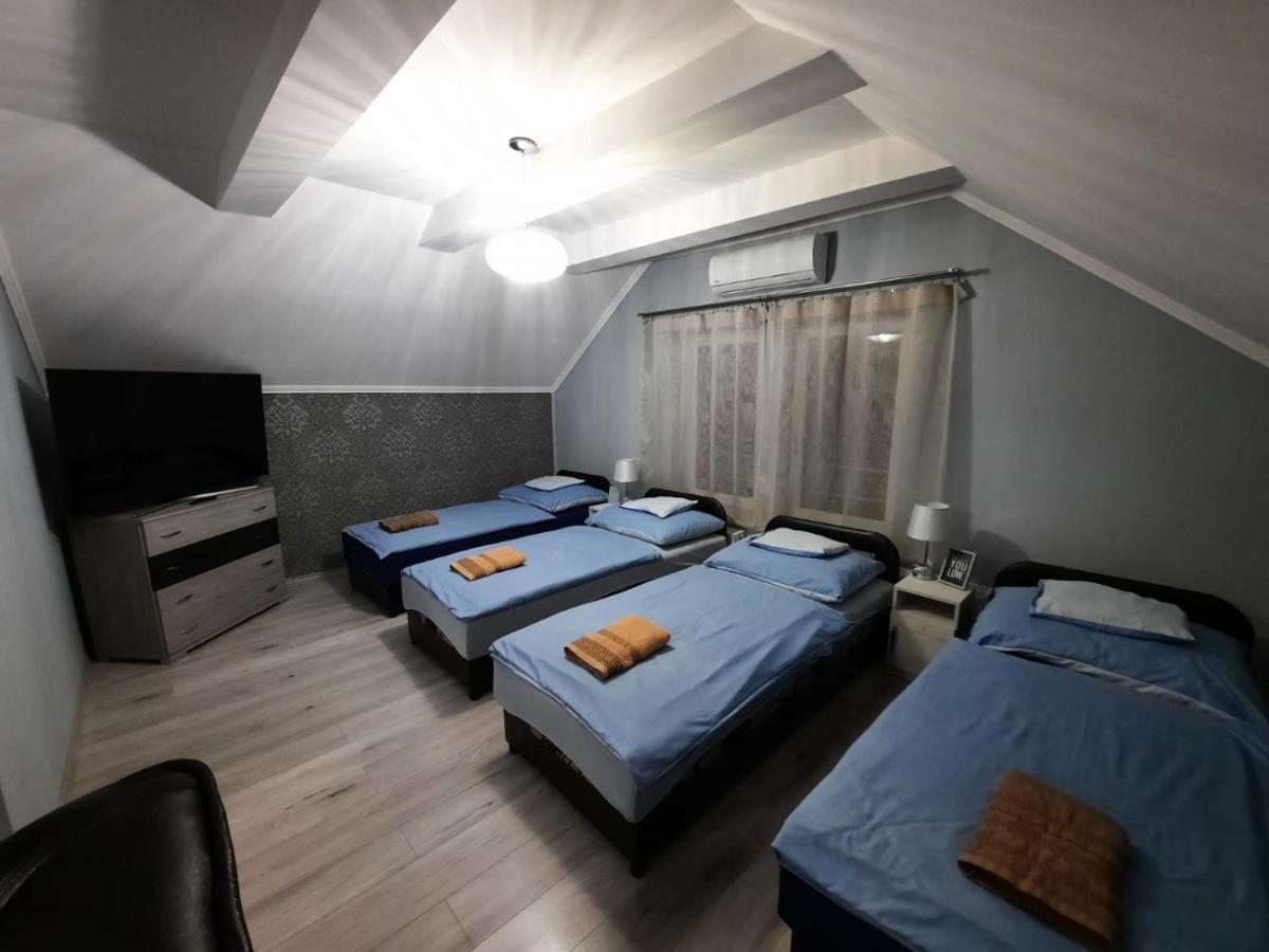 Borostyan Panzio Bed and Breakfast Debrecen Buitenkant foto