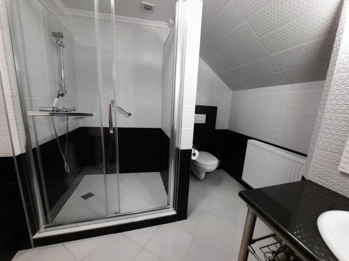 Borostyan Panzio Bed and Breakfast Debrecen Buitenkant foto
