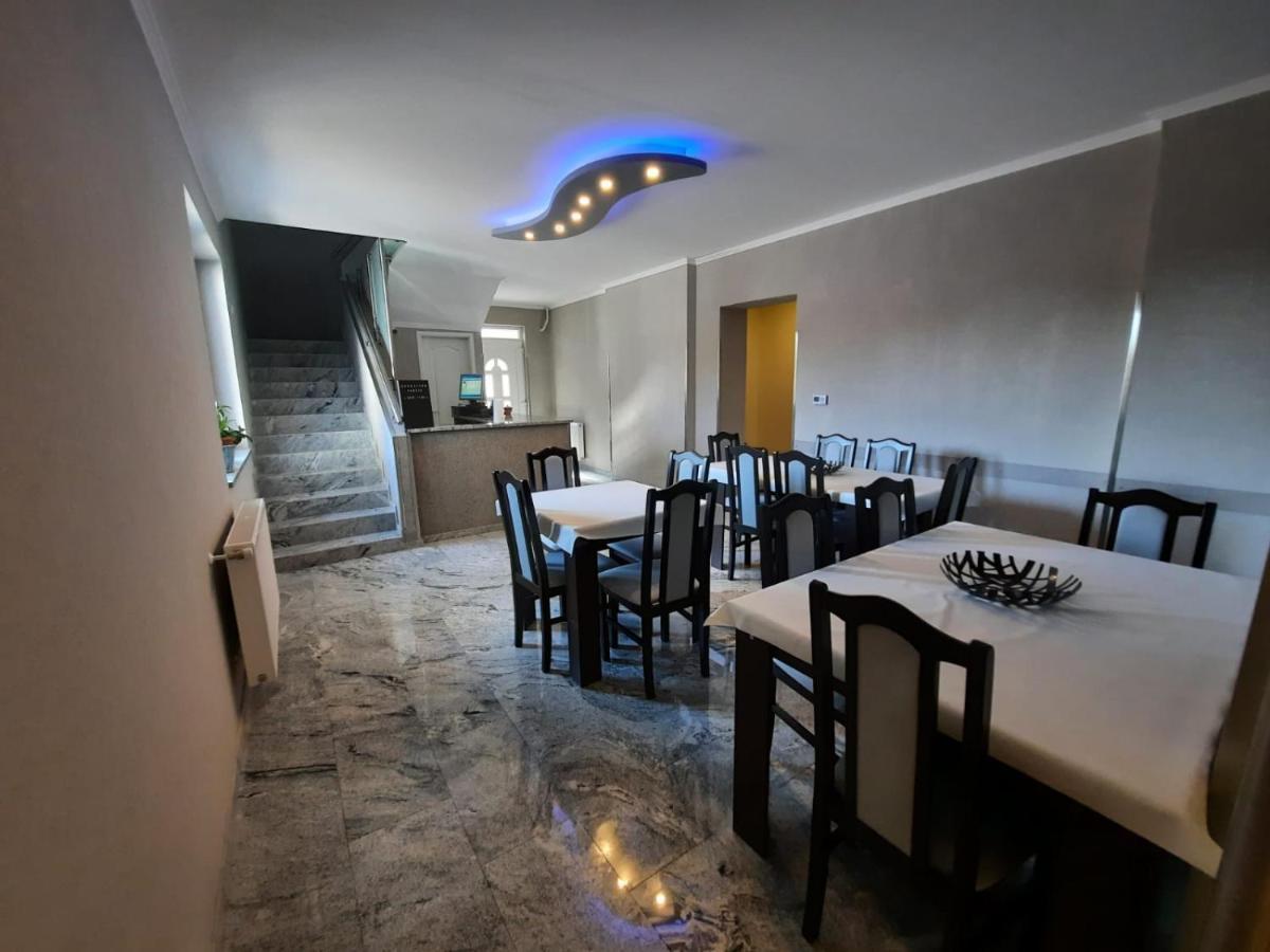 Borostyan Panzio Bed and Breakfast Debrecen Buitenkant foto