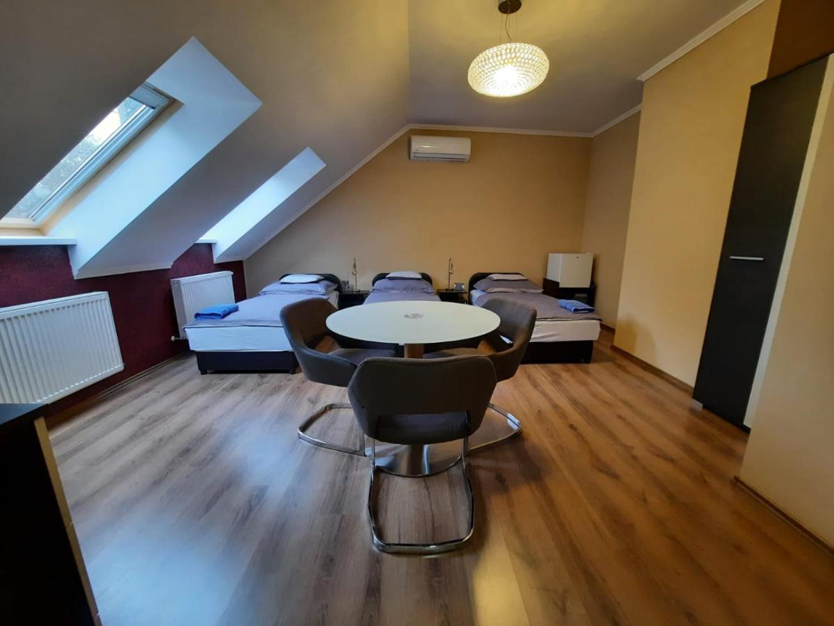 Borostyan Panzio Bed and Breakfast Debrecen Buitenkant foto