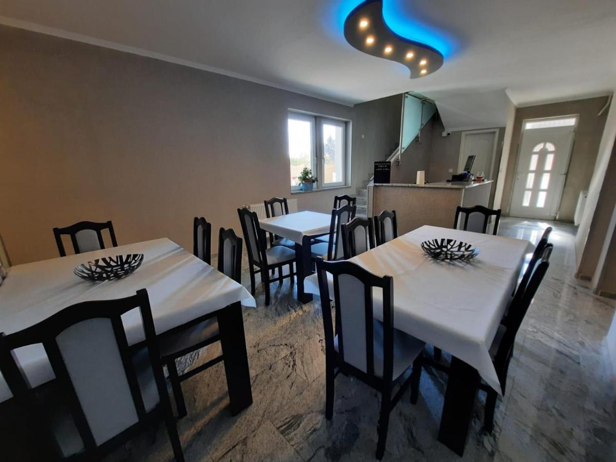 Borostyan Panzio Bed and Breakfast Debrecen Buitenkant foto