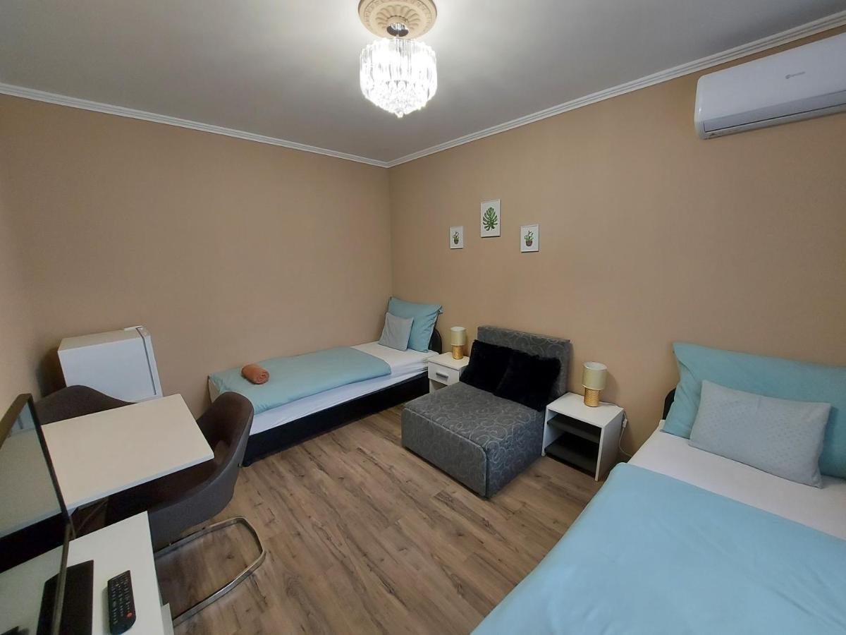 Borostyan Panzio Bed and Breakfast Debrecen Buitenkant foto